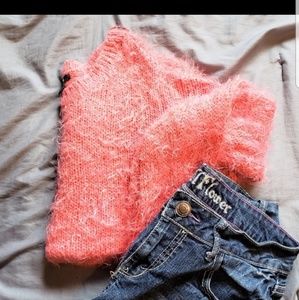 Medium Women's Coral Pink Fuzzy Sweater